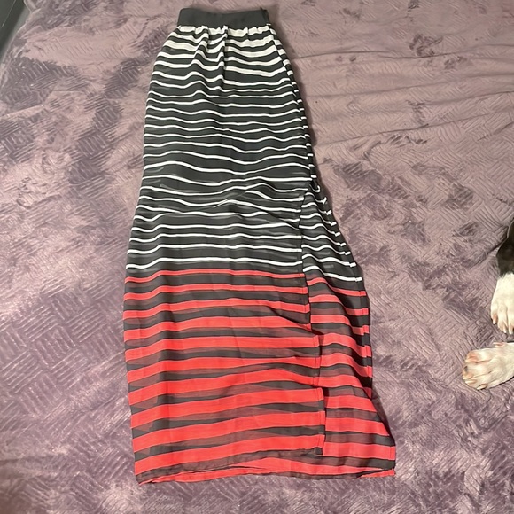 Women’s. Skirt. Long. Small. Maurices. - Picture 1 of 3